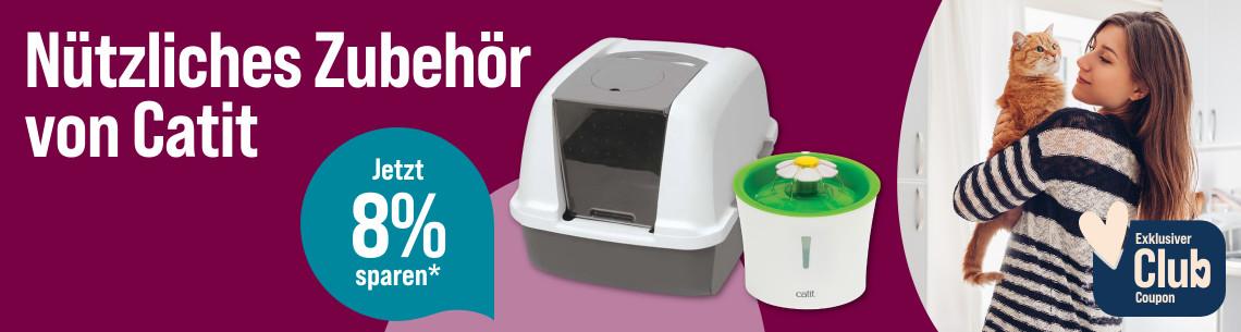 Spare 8 % auf Zubehör von Catit Aktionsbanner für Catit Katzenzubehör. Mittig ist eine weiße Katzentoilette mit grauer Unterschale und transparenter Klappe sowie ein grün-weißer Trinkbrunnen auf pinkem Hintergrund; rechts eine Person, die eine orangefarbene Katze auf dem Arm hält; Hinweis: 8 % sparen mit dem exklusiven ZooRoyal Club-Coupon.