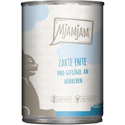 MjAMjAM zarte Ente und Geflügel an leckeren Möhrchen MjAMjAM zarte Ente und Geflügel an leckeren Möhrchen